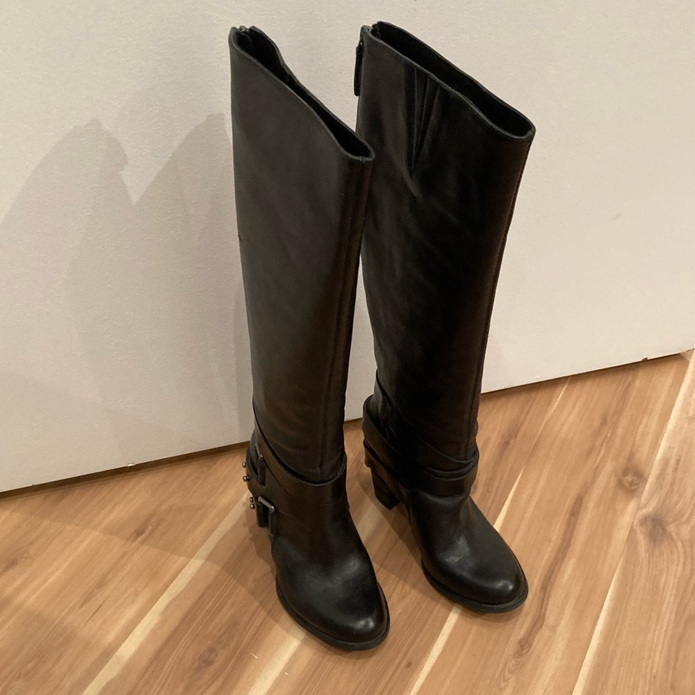 Fergie Varsity Knee High Boots - Picture 10 of 15